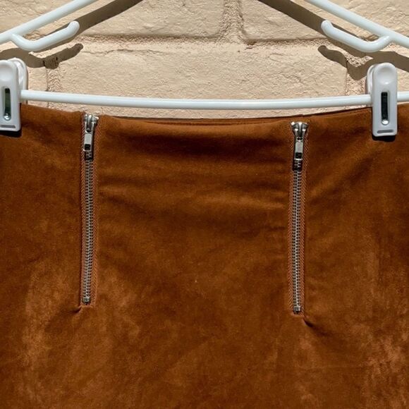 Take 50% OFF- Forever21 Brown Faux Suede Mini Skirt, Size-S - Picture 2 of 4